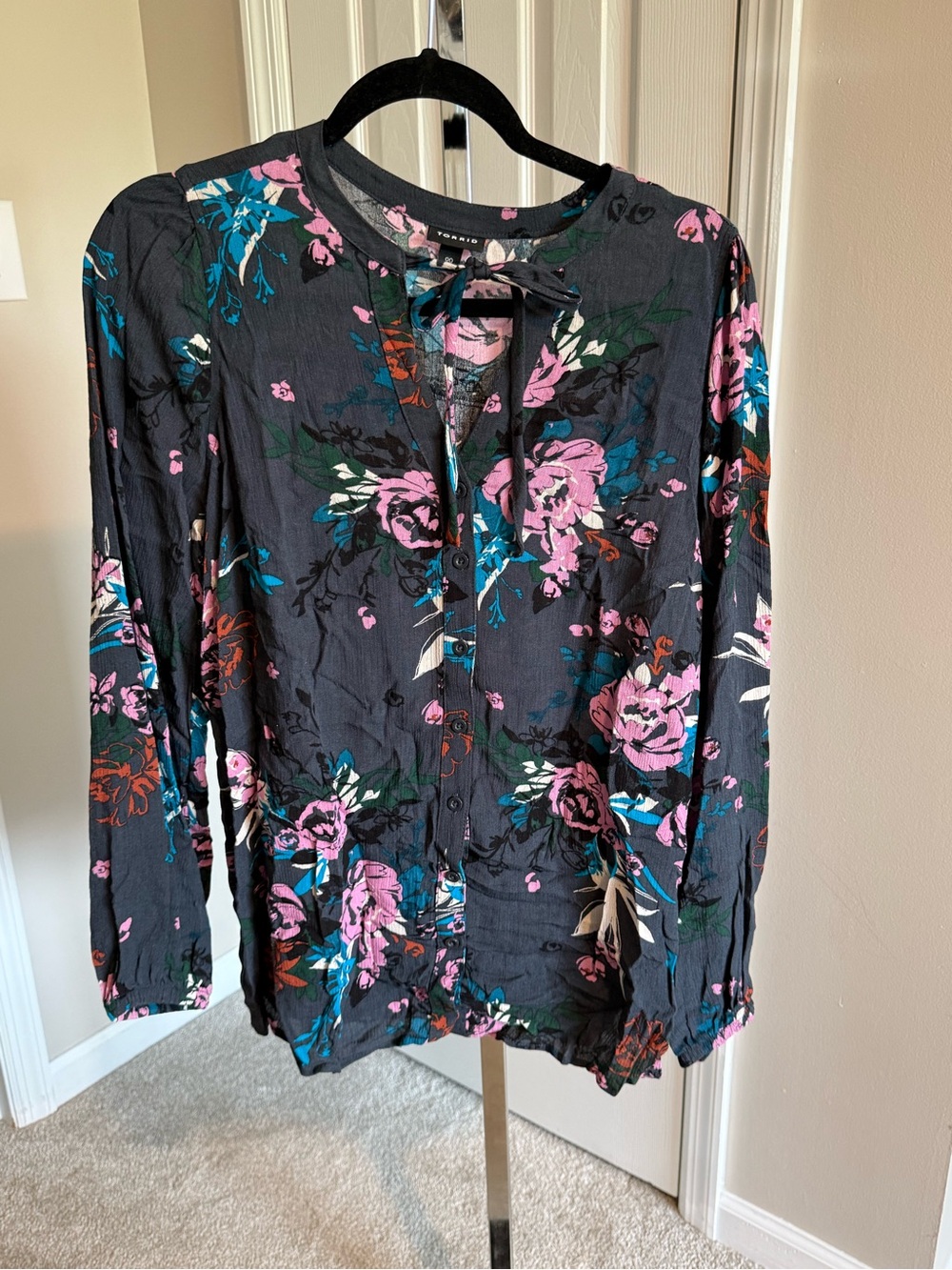 torrid Black Floral Tie-Neck Blouse with Pink & Teal Accents